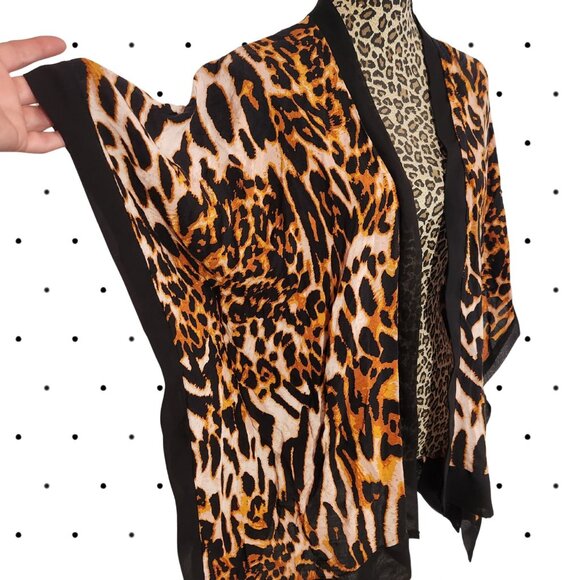 Animal print flowy kaftan style top - Picture 4 of 5